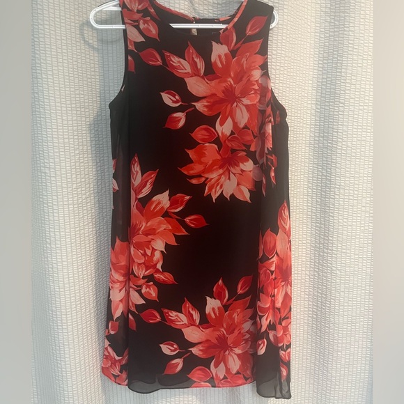 Jessica Howard Dresses & Skirts - Jessica Howard Red and Black Floral Dress